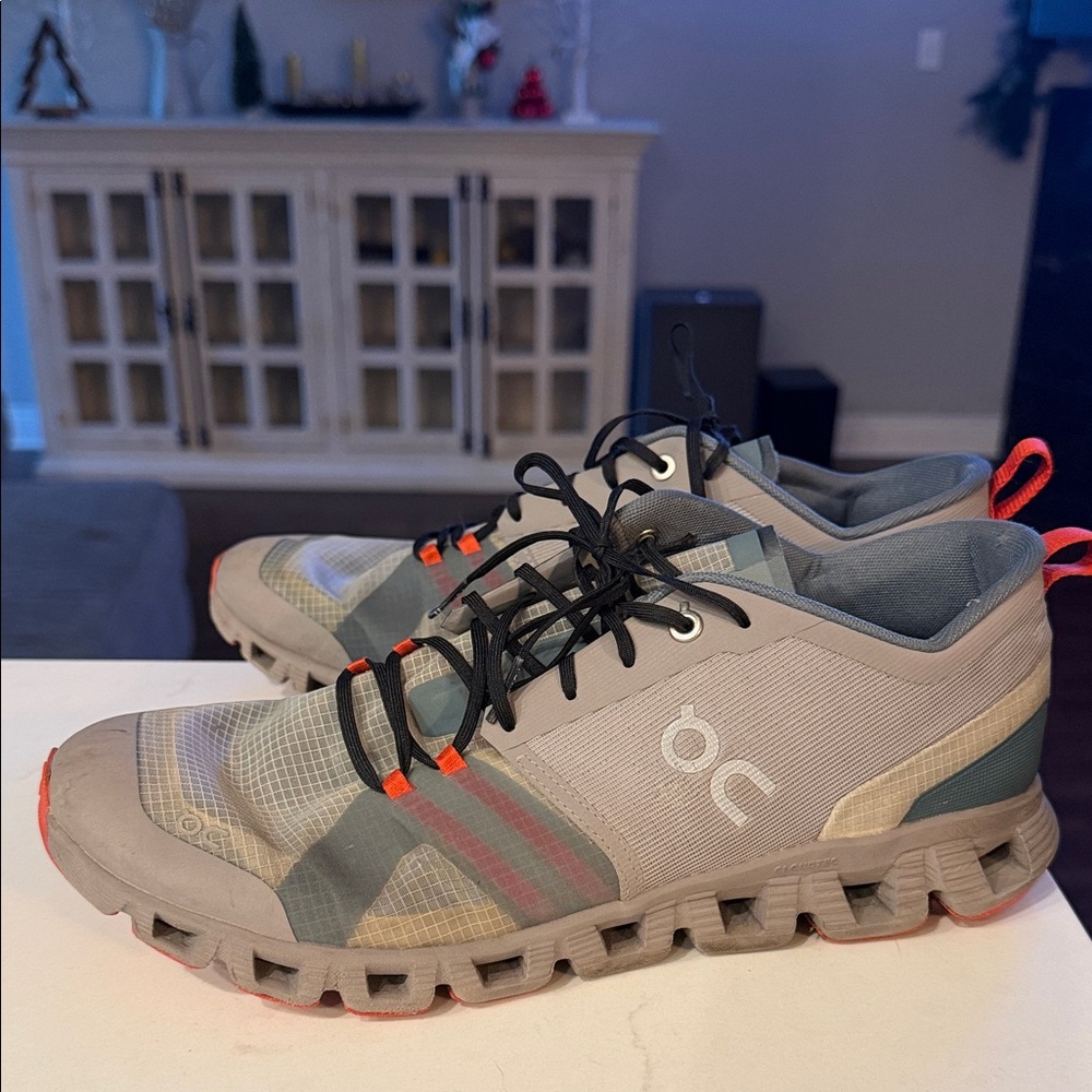 On Running Men's Gray and Orange Athletic Shoes